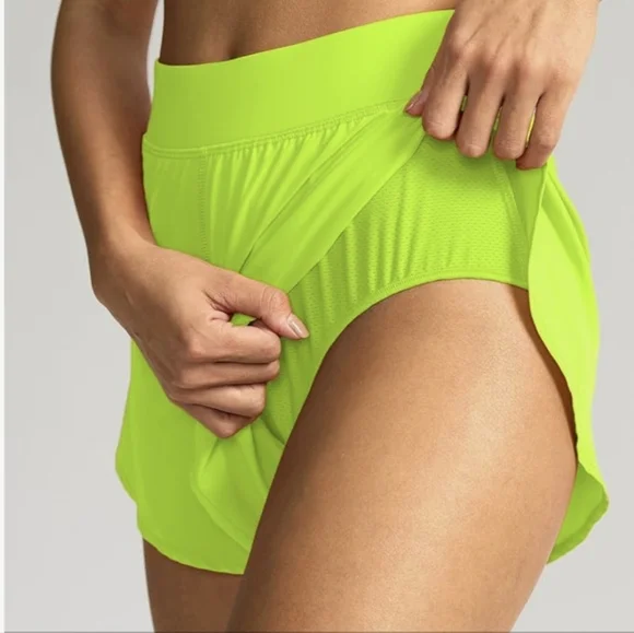 High Waisted Athletic Shorts (S) NWT - Picture 4 of 9